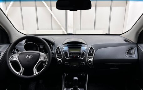 Hyundai ix35 I рестайлинг, 2012 год, 960 000 рублей, 11 фотография