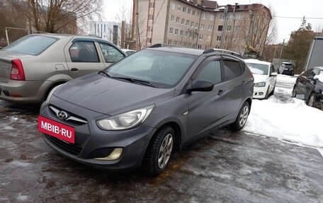 Hyundai Solaris II рестайлинг, 2013 год, 500 000 рублей, 2 фотография