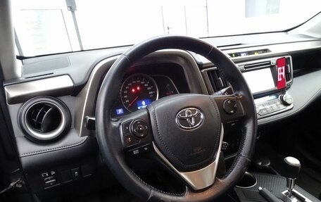 Toyota RAV4, 2014 год, 1 880 000 рублей, 4 фотография