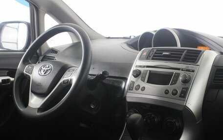 Toyota Verso I, 2011 год, 1 490 000 рублей, 9 фотография