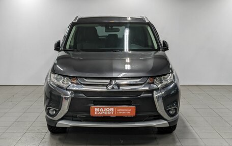 Mitsubishi Outlander III рестайлинг 3, 2018 год, 2 090 000 рублей, 2 фотография