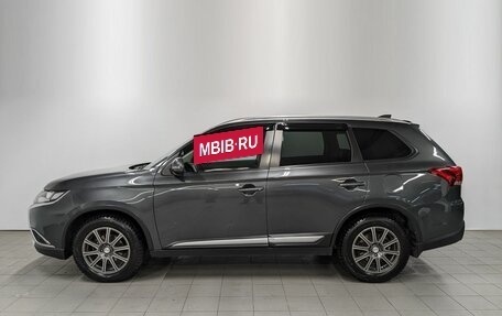 Mitsubishi Outlander III рестайлинг 3, 2018 год, 2 090 000 рублей, 8 фотография