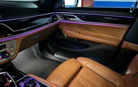 BMW 7 серия, 2019 год, 6 499 000 рублей, 12 фотография