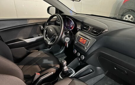 KIA Rio III рестайлинг, 2015 год, 1 079 000 рублей, 22 фотография