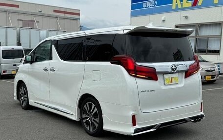 Toyota Alphard III, 2021 год, 4 500 000 рублей, 3 фотография