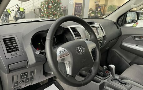 Toyota Hilux VII, 2012 год, 2 787 000 рублей, 12 фотография