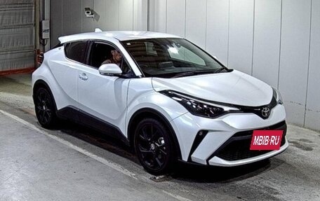 Toyota C-HR I рестайлинг, 2023 год, 2 432 000 рублей, 3 фотография