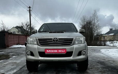 Toyota Hilux VII, 2013 год, 2 200 000 рублей, 1 фотография