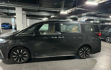 Toyota Alphard, 2024 год, 16 800 000 рублей, 6 фотография