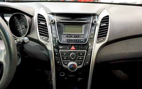 Hyundai i30 II рестайлинг, 2013 год, 855 000 рублей, 18 фотография