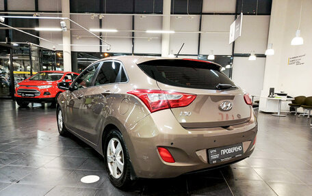 Hyundai i30 II рестайлинг, 2013 год, 855 000 рублей, 8 фотография