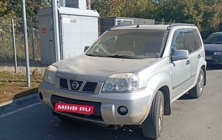 Nissan X-Trail, 2004 год, 700 000 рублей, 3 фотография