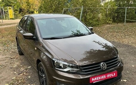 Volkswagen Polo VI (EU Market), 2018 год, 1 050 000 рублей, 2 фотография