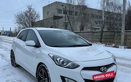 Hyundai i30 II рестайлинг, 2014 год, 1 200 000 рублей, 2 фотография