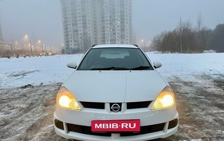 Nissan Wingroad III, 2001 год, 380 000 рублей, 3 фотография