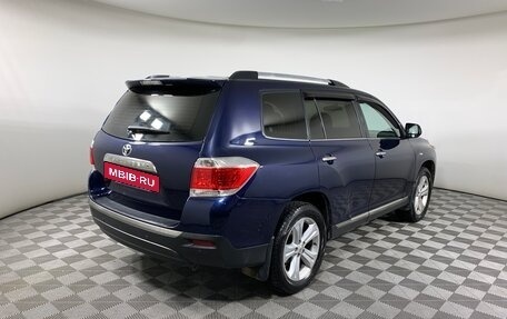 Toyota Highlander III, 2013 год, 2 220 000 рублей, 5 фотография