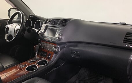 Toyota Highlander III, 2013 год, 2 220 000 рублей, 14 фотография