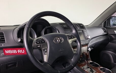 Toyota Highlander III, 2013 год, 2 220 000 рублей, 12 фотография