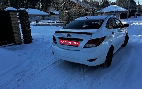 Hyundai Solaris II рестайлинг, 2012 год, 740 000 рублей, 2 фотография