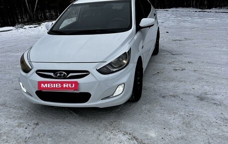 Hyundai Solaris II рестайлинг, 2012 год, 740 000 рублей, 4 фотография