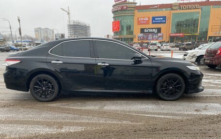 Toyota Camry, 2018 год, 2 800 000 рублей, 5 фотография