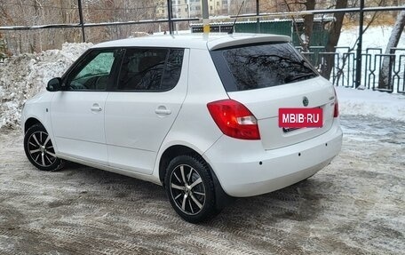 Skoda Fabia II, 2011 год, 550 000 рублей, 2 фотография