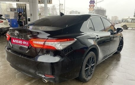 Toyota Camry, 2018 год, 2 800 000 рублей, 10 фотография