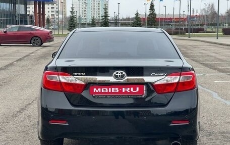 Toyota Camry, 2014 год, 1 920 000 рублей, 5 фотография