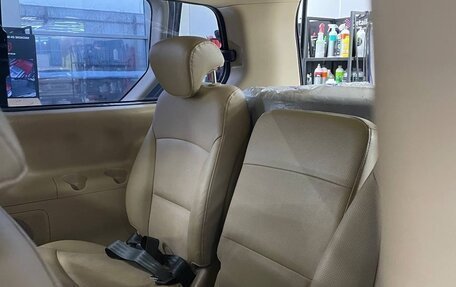 Hyundai Grand Starex Grand Starex I рестайлинг 2, 2011 год, 1 790 000 рублей, 13 фотография