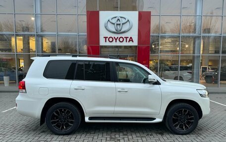 Toyota Land Cruiser 200, 2015 год, 6 800 000 рублей, 4 фотография