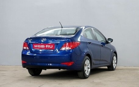 Hyundai Solaris II рестайлинг, 2015 год, 900 000 рублей, 8 фотография