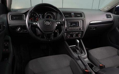 Volkswagen Jetta VI, 2016 год, 1 354 000 рублей, 6 фотография