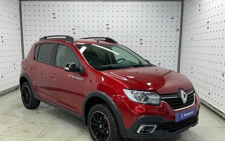 Renault Sandero II рестайлинг, 2018 год, 1 299 000 рублей, 2 фотография