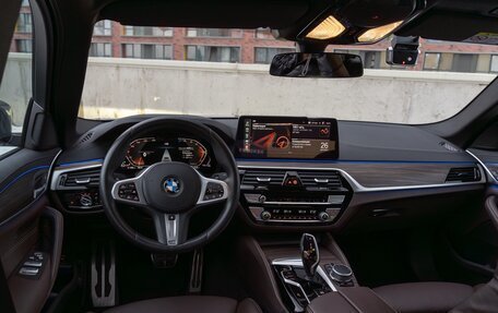 BMW 5 серия, 2020 год, 5 600 000 рублей, 11 фотография