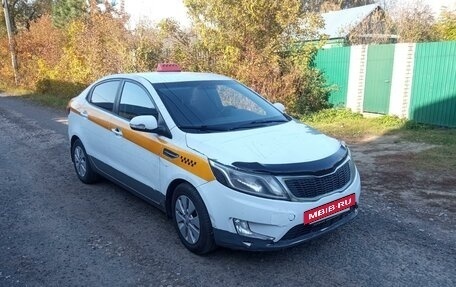 KIA Rio III рестайлинг, 2014 год, 560 000 рублей, 2 фотография