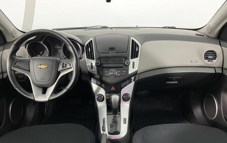 Chevrolet Cruze II, 2014 год, 800 000 рублей, 7 фотография