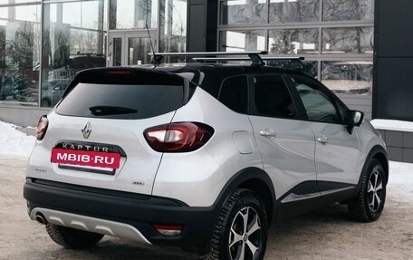 Renault Kaptur I рестайлинг, 2018 год, 1 850 000 рублей, 5 фотография