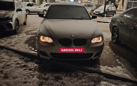 BMW 5 серия, 2004 год, 990 000 рублей, 5 фотография