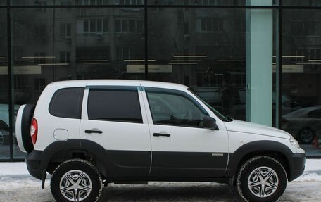 Chevrolet Niva I рестайлинг, 2016 год, 720 000 рублей, 4 фотография