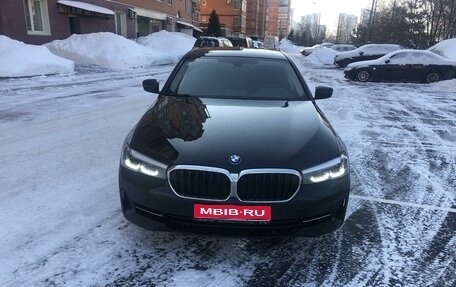 BMW 5 серия, 2020 год, 3 390 000 рублей, 1 фотография