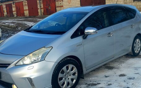 Toyota Prius Alpha I (ZVW40/41), 2014 год, 1 350 000 рублей, 5 фотография