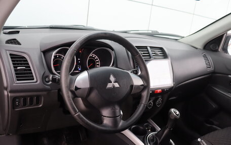 Mitsubishi ASX I рестайлинг, 2013 год, 900 000 рублей, 12 фотография