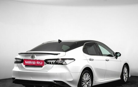 Toyota Camry, 2020 год, 3 090 000 рублей, 5 фотография