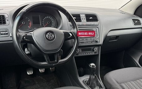 Volkswagen Polo VI (EU Market), 2015 год, 897 000 рублей, 9 фотография