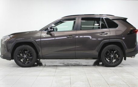 Toyota RAV4, 2021 год, 3 690 000 рублей, 8 фотография