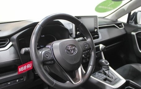 Toyota RAV4, 2021 год, 3 690 000 рублей, 13 фотография