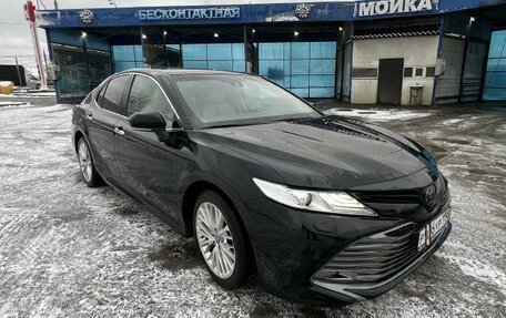 Toyota Camry, 2018 год, 2 530 000 рублей, 16 фотография