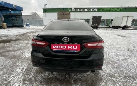 Toyota Camry, 2018 год, 2 530 000 рублей, 13 фотография