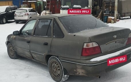 Daewoo Nexia I рестайлинг, 2003 год, 90 000 рублей, 3 фотография