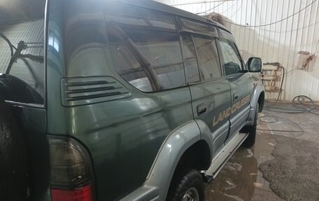 Toyota Land Cruiser Prado 90 рестайлинг, 1998 год, 1 050 000 рублей, 2 фотография